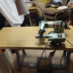 Blind Stitch Sewing Machine