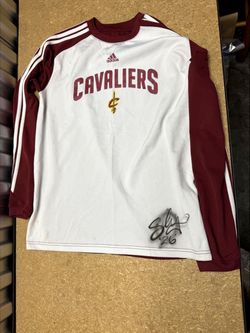 Kyle Korver Autographed Adidas Cleveland Cavaliers Long Sleeve Shirt #26 NBA