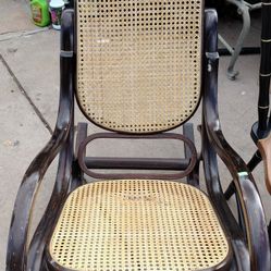 Rocking Chair 