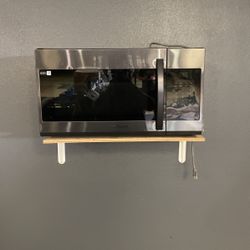 New Samsung Black Stainless Over The Range Microwave‼️‼️