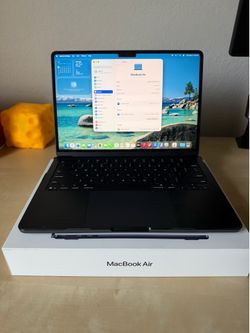 MacBook Air M4 13” + Apple Warranty