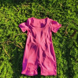 Girl/Women's Athletic Outfit 