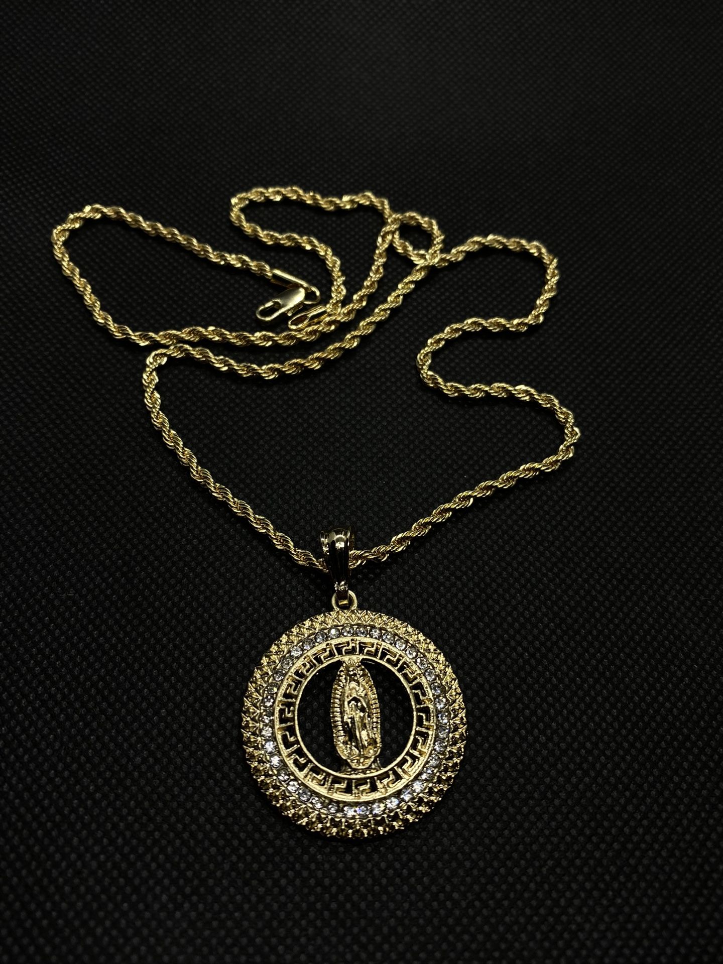 Virgen Maria Gold Plated