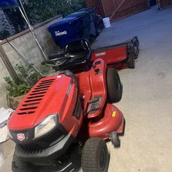 Lawn Tractor Craftsman 