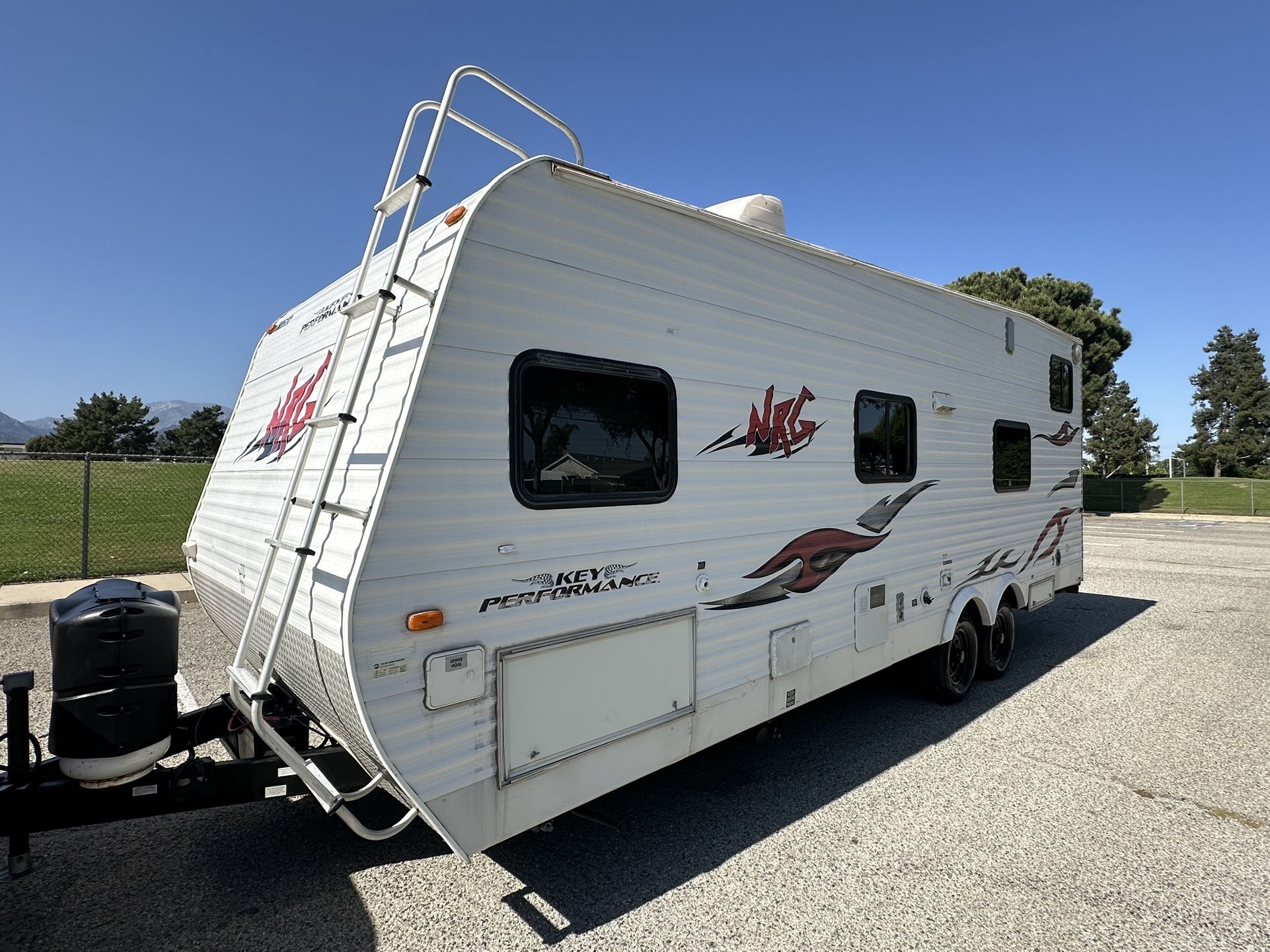 2006 Keystone NRG 230FS Toy Hauler