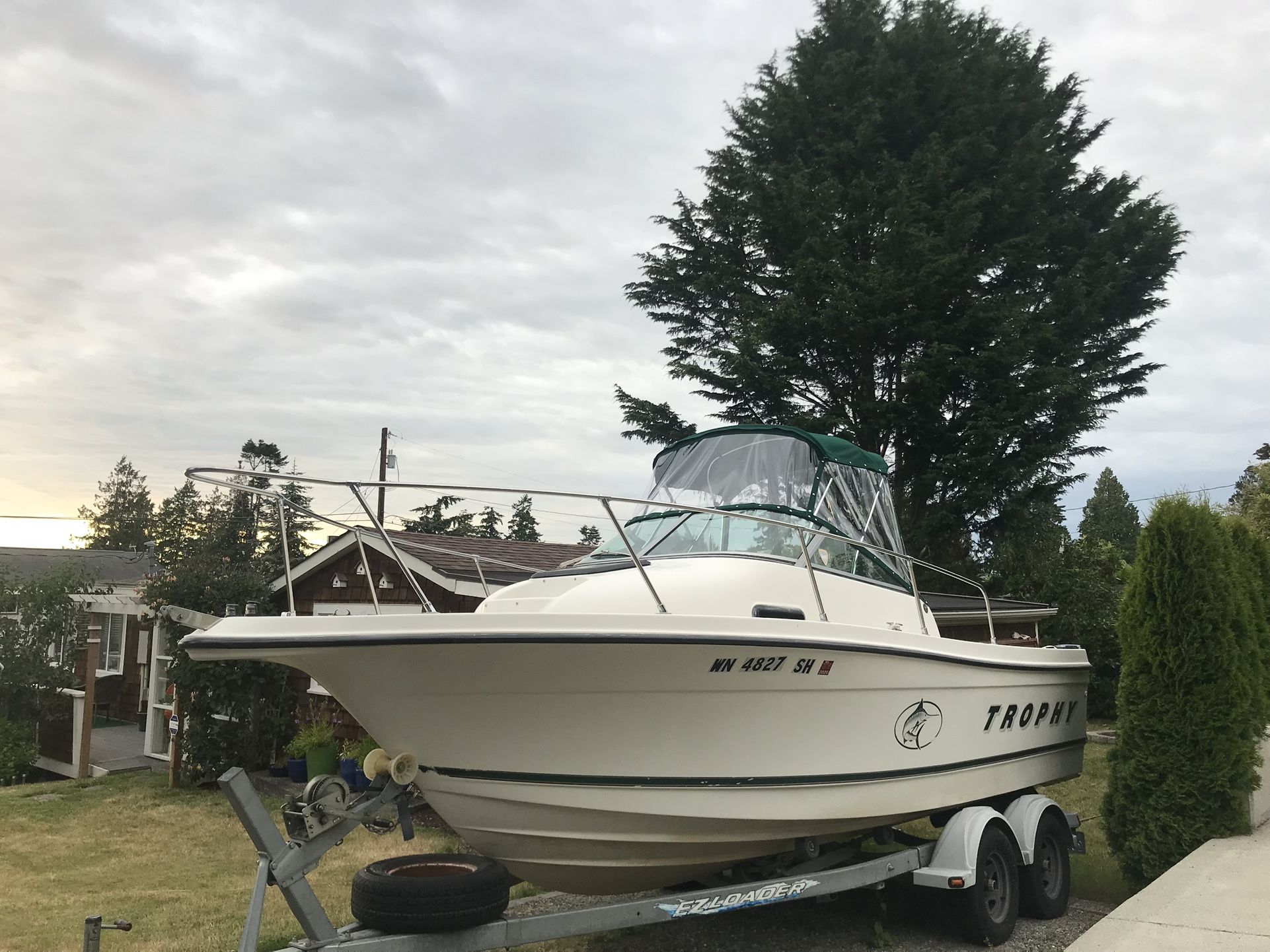 2001 Bayliner Trophy
