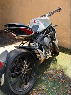 MV Augusta 2015