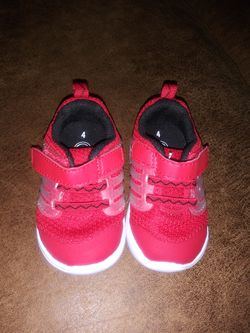 Little boys tennis size 4
