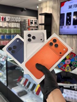 Get Your iPhone 17 Pro Max Today – Easy Financing / No Credit Needed | SMARTS FIX Phoenix