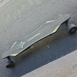 CARAMO ELECTRIC SKATEBOARD 28 MPH 30 MILES RANGE