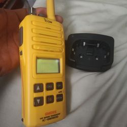 Icom VHF Marine Transceiver ! Sale 