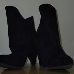 Very Geometric And Uniquely-Shaped Black Faux Suede BOOTIES