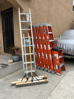Escaleras De 6 Pies Nuevas $120 Y 1 De 3.3 Pies $150 Y 3 Cepillos Comerciales De 36” At $35 Cada 1 