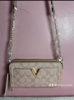 Baby pink purse