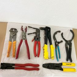 Set De 8 Piezas Herramienta Usada Pelacables/Alicantes/Pinzas Etc