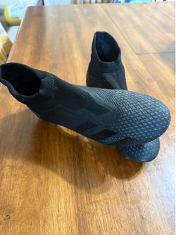 Barely WORN | Men’s Adidas Predator 20.3 Ll Fg Black, Size 9