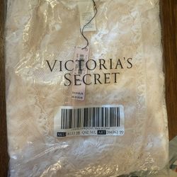 Victoria’s Secret Sheer Lace Robe 