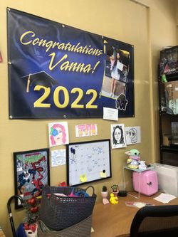 2022 Graduation Banners, Yards Signs And Big Heads!