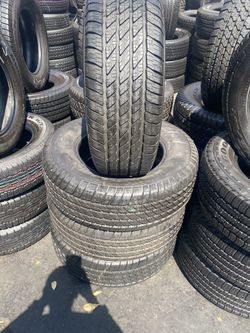 SET 265/65/17 MICHELIN SEMI NEW 95%TREAD LIFE $300 PRICE INCLUDE PROFESSIONAL INSTALLATION AND TAX
