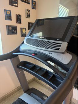 Commercial 2950-great condition hardly used.