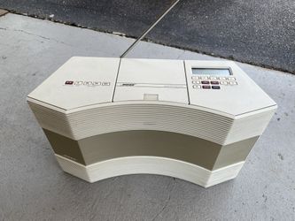 Bose Acoustic Wave Music System /w CD Connector