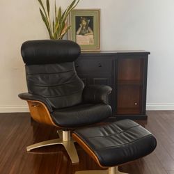Gorgeous Leather Recliner