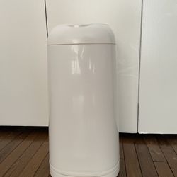 Diaper Genie + 2 Free Refills