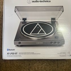 Audio-Technica AT-LPGO-BT Fully Automatic Wireless Belt-Drive Turntable