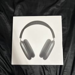 AirPod Pro Max Midnight Color