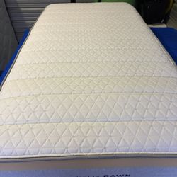 Excellent Twin Helix Hybrid Mattress. Med-Firm