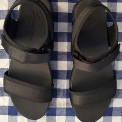 Skechers. Sandles. Like New 