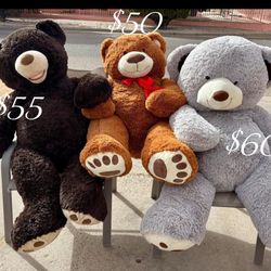 Big bears. 4 feet and 5 feet