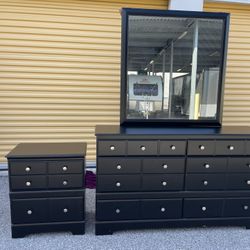 BLACK DRESSER SET