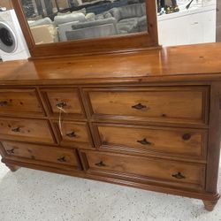Dressers And Mirror 