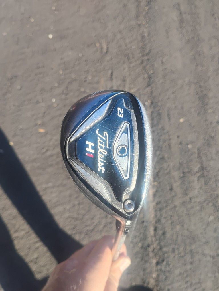 Golf Clubs! Titleist 816 H1 4 Hybrid!