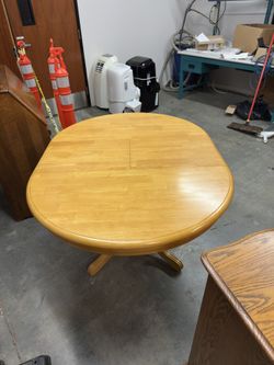 Dining table with leaf