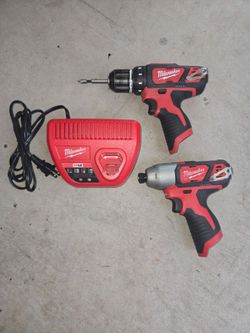 MILWAUKEE DRILL DRIVER AND IMPACT DRIVER