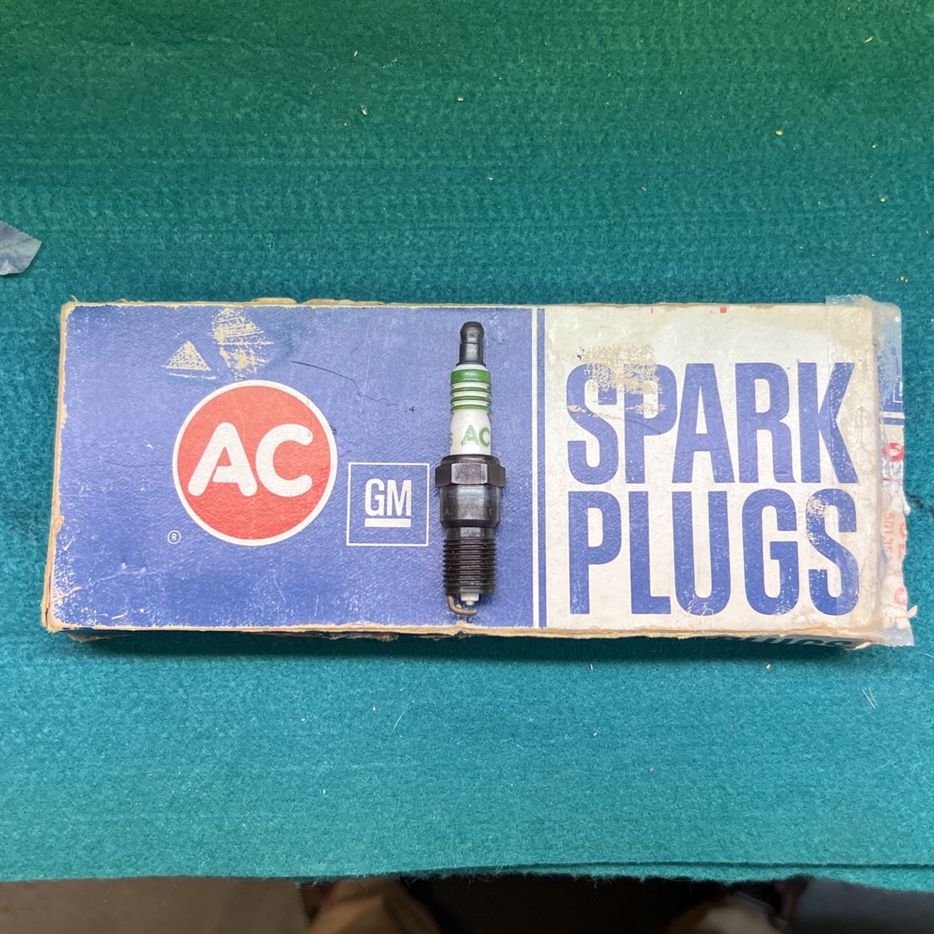Eight AC R 43LTS Brand new spark plugs