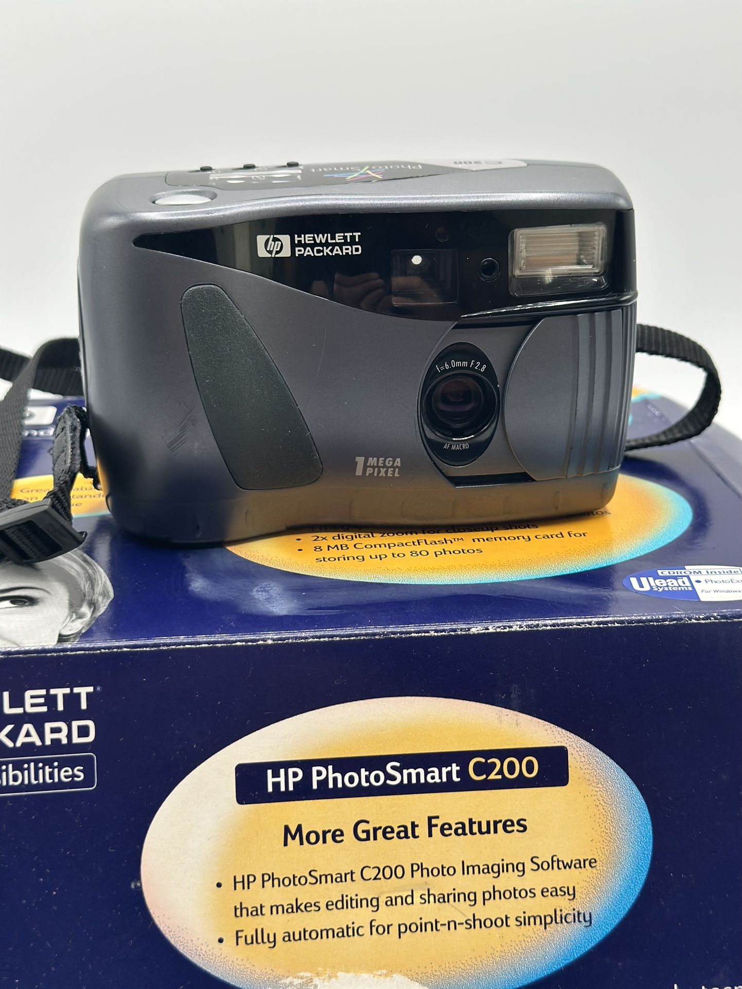 HP PhotoSmart C200 1.0MP Digital Camera - Gray
