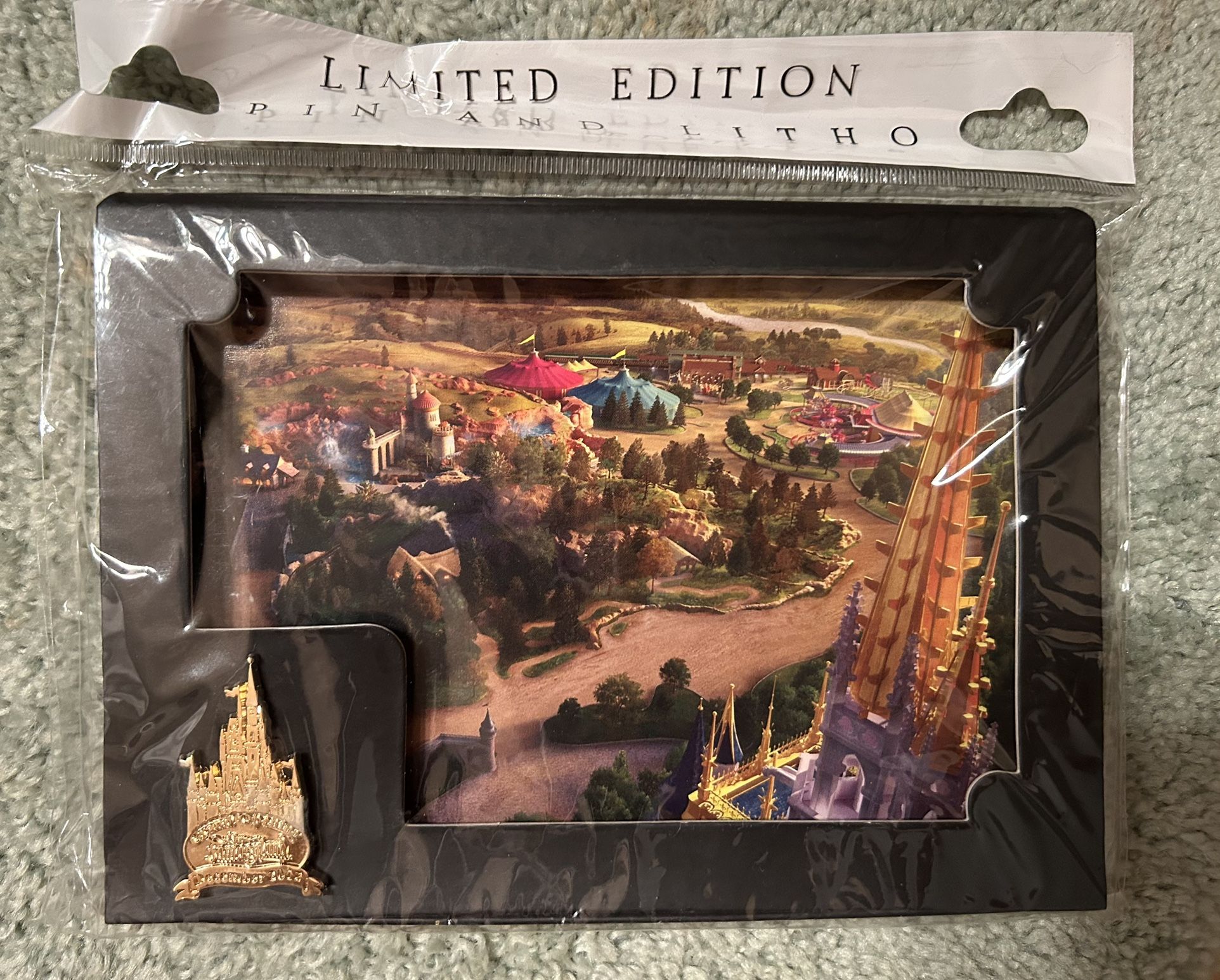 Disney pin & litho - Grand Opening New Fantasyland December 2012