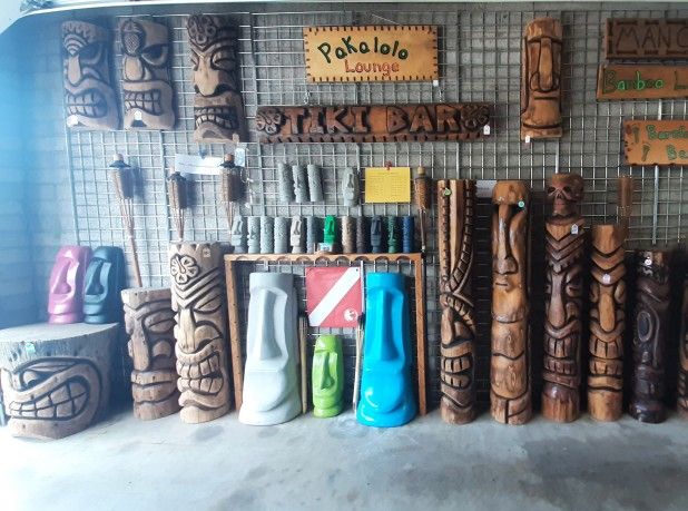 Tiki Statues