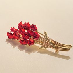 Vintage Brooch Red Roses Bouquet Gold Tone Stems 2”
