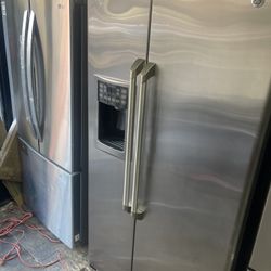 Refrigerator Stove GE