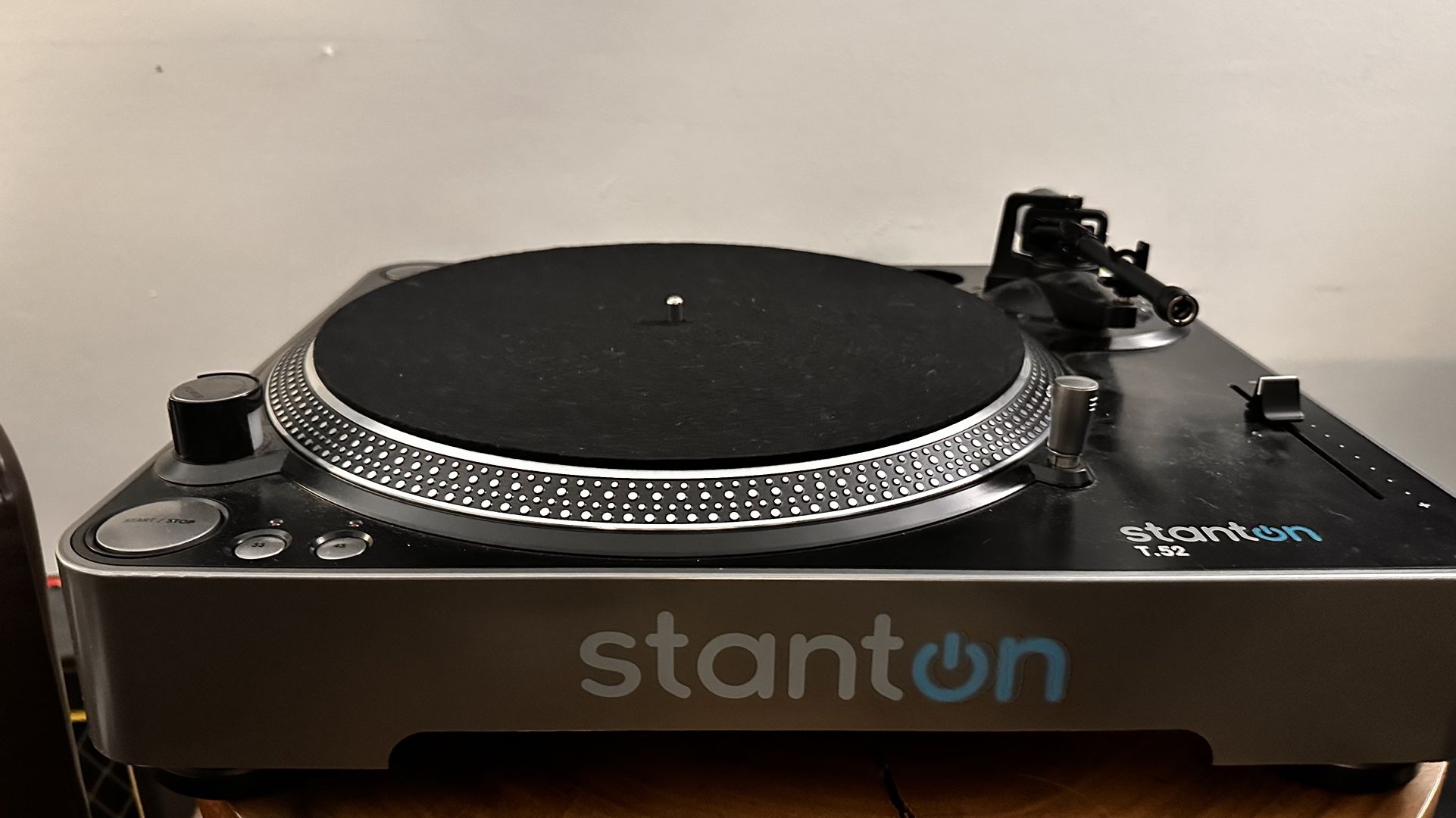 Stanton T52 Record Player