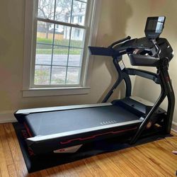 Bowflex-Treadmill T10