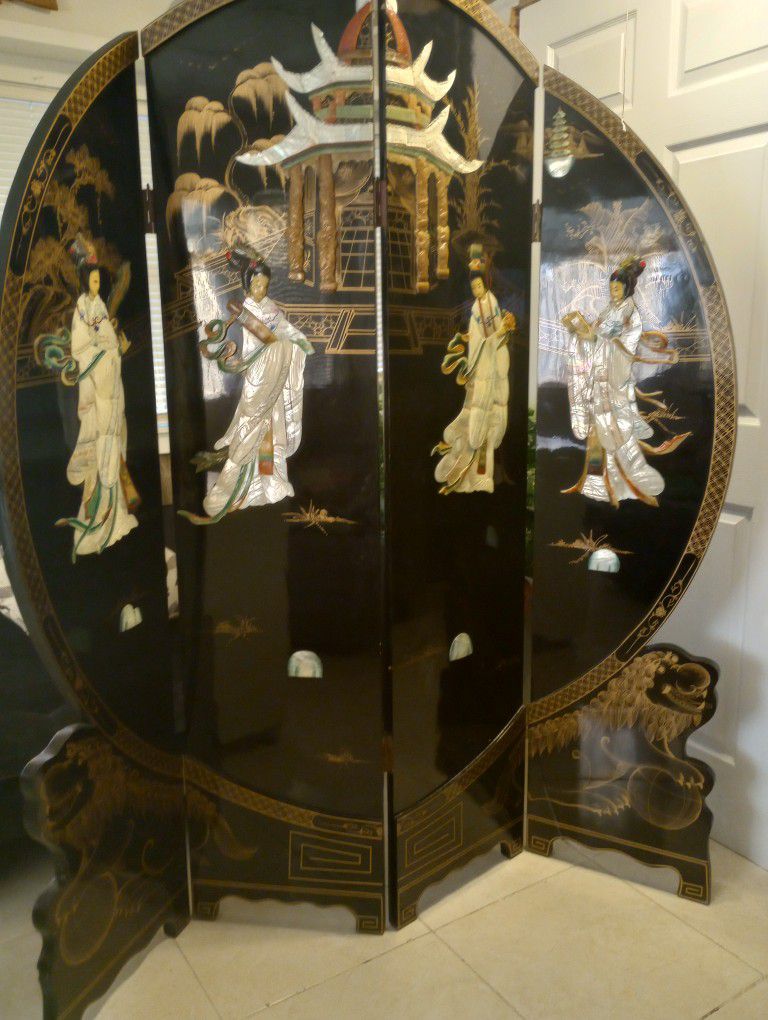 Beautiful Large Oriental Solid Wood Lacquer Screen, 6 Feet Tall,Asking $75,Great Deal!