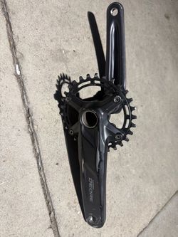 Shimano Deore FC-M5100-1 30T crankset with bottom bracket