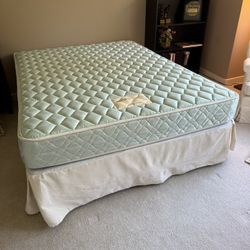 Simmons Beautyrest Malibu Firm Queen Mattress & Box Spring