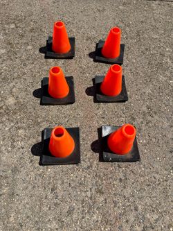 Set of 6 Small Orange Traffic Cones