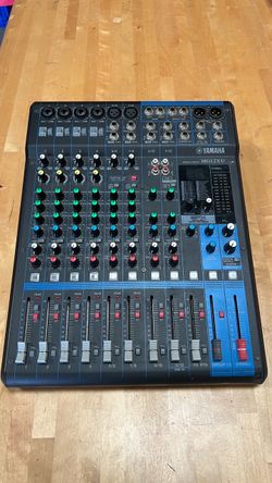 Yamaha MG12XU 12-Input 4-Bus Mixer with Effects